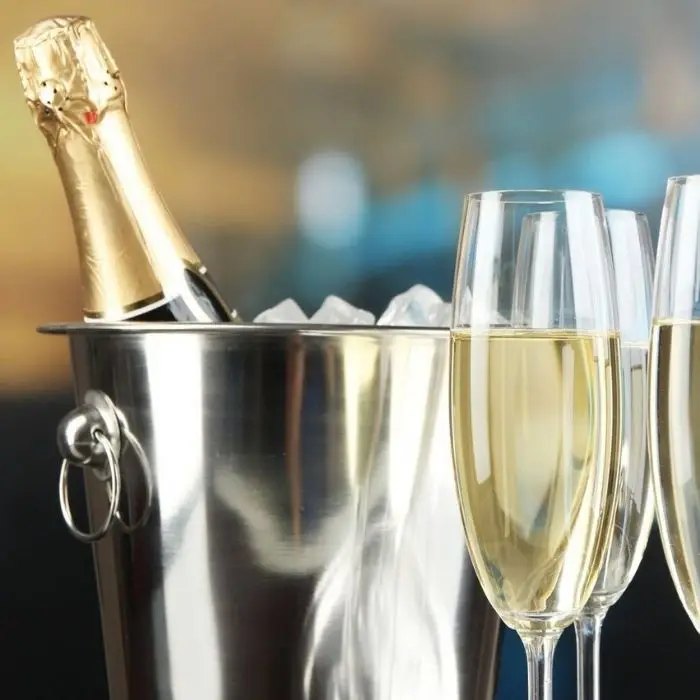 Prosecco flutes at a wedding